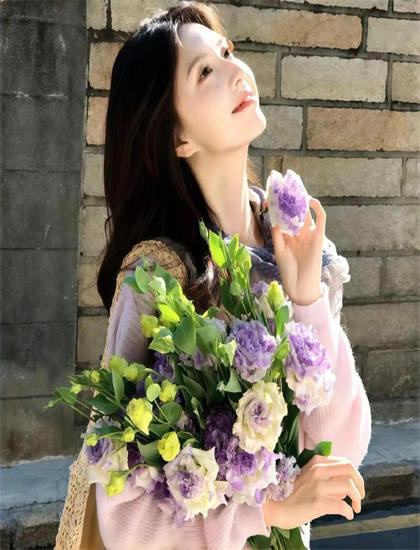 当代的《衣锦还乡守护妻女》悬念设置：叙事技巧与观众心理