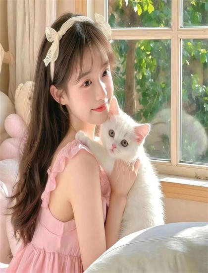 育精电影与电视剧比较：媒介差异与叙事特点